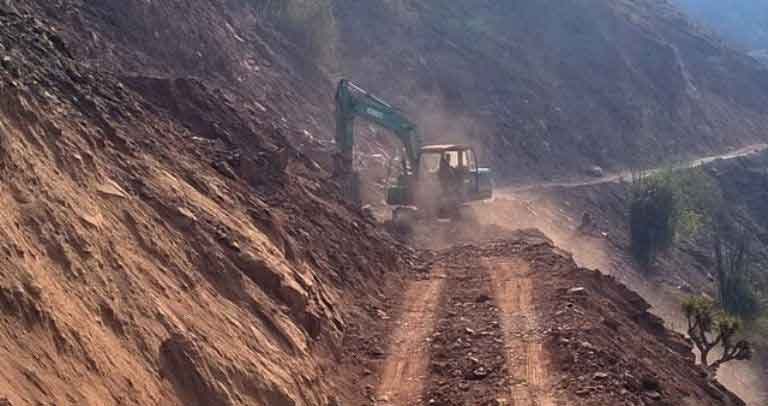 विकासका नाममा चुलिँदै सङ्कट